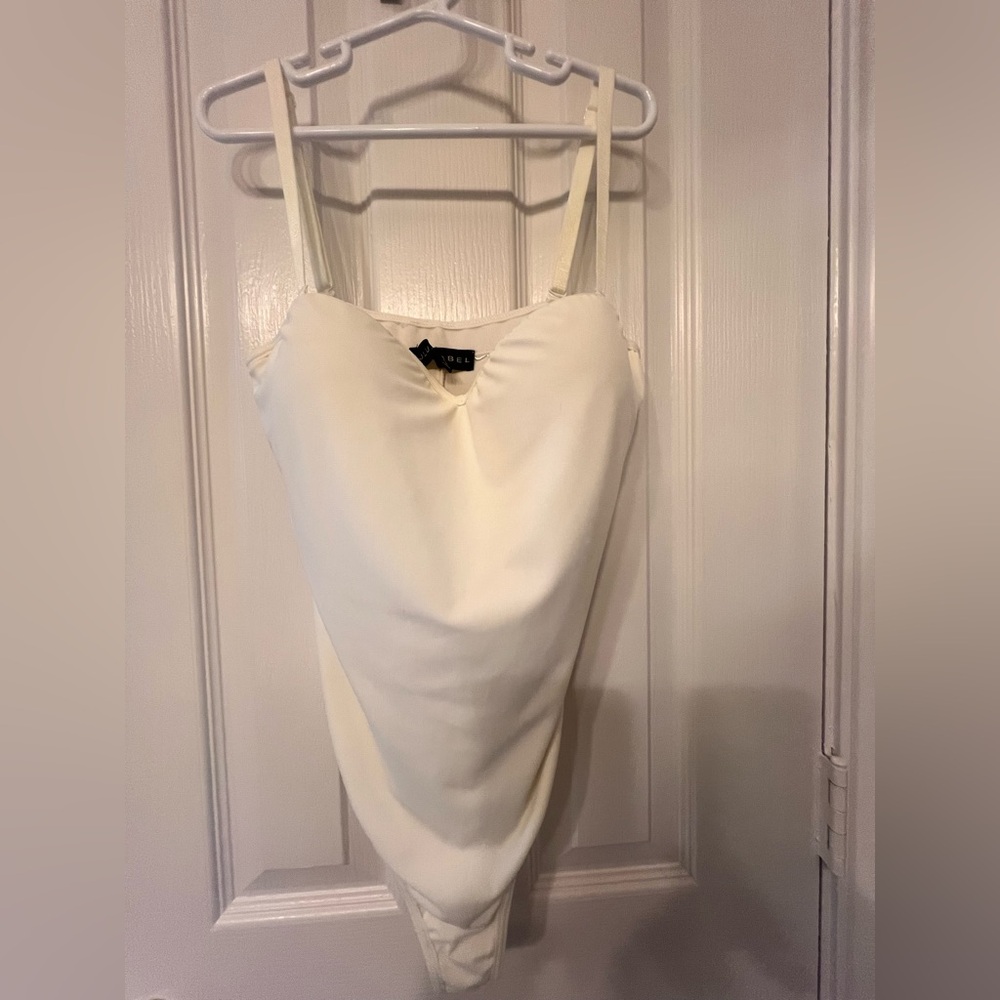JLUXLABEL Cream Bodysuit with Detachable Spaghetti Straps, size medium run small